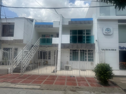 Apartamento para el arriendo en  Villa Sandra Piso 2